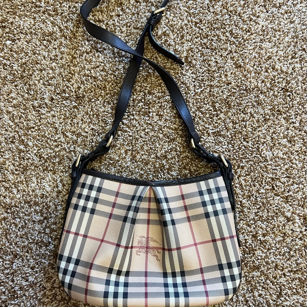 Burberry vintage Housecheck crossbody.